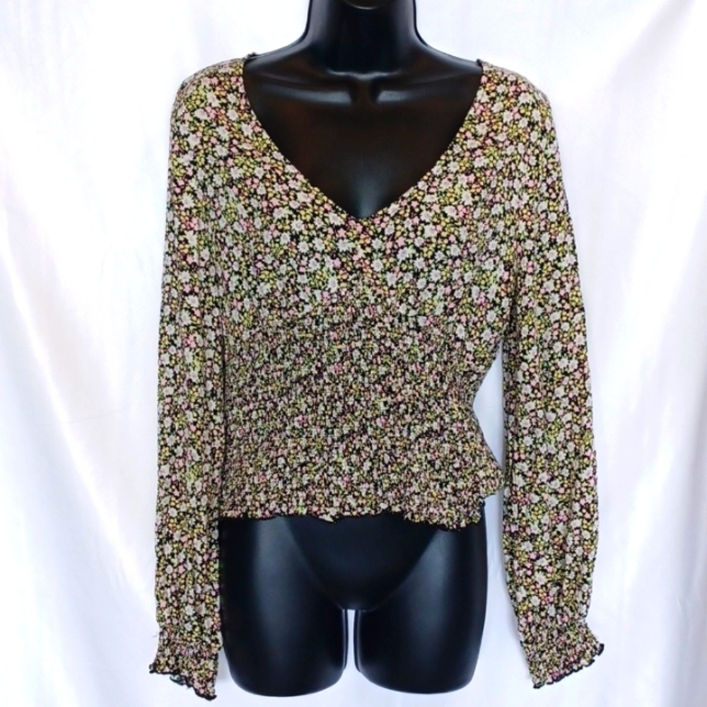 Chance brand floral long sleeve, L